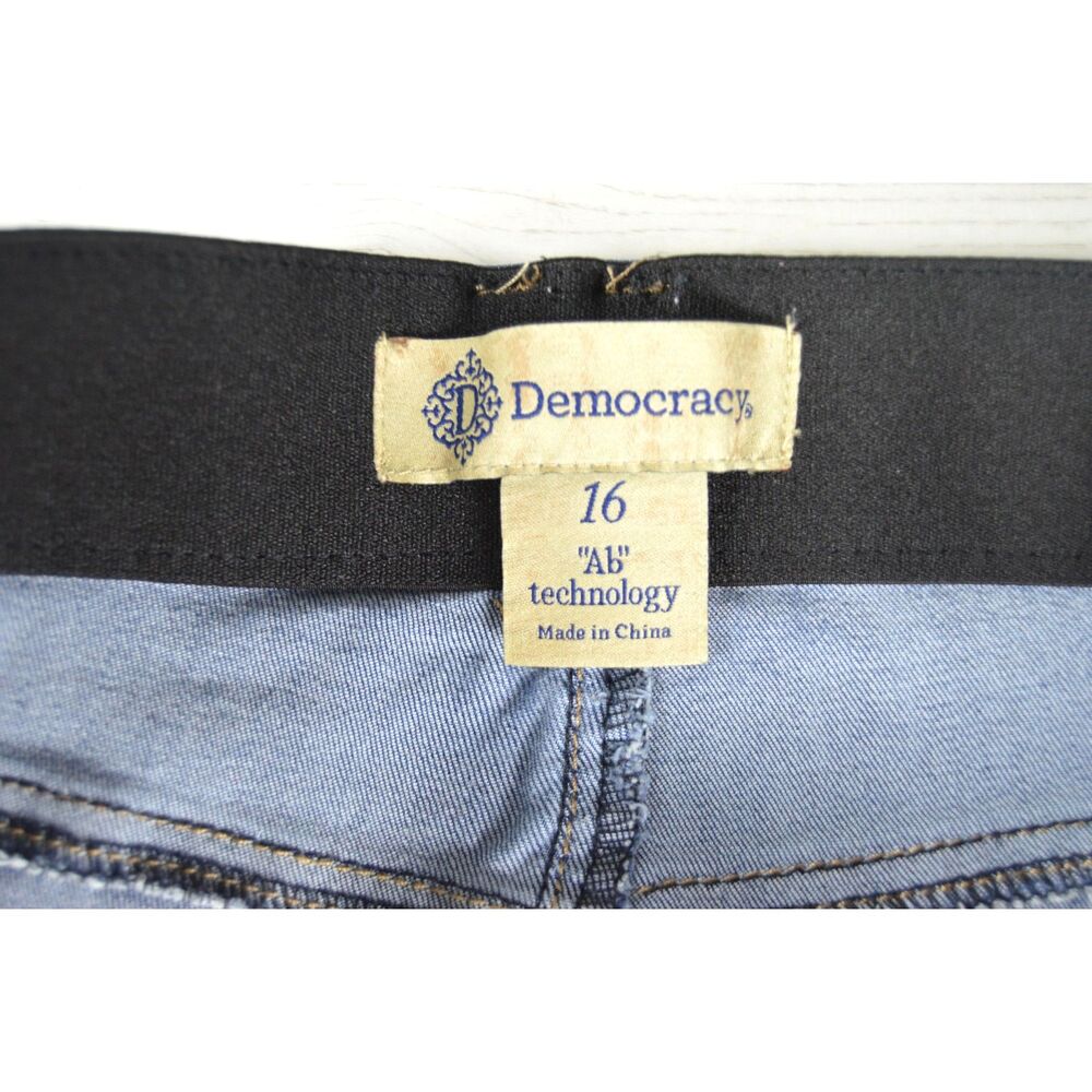 ✨ Democracy "Ab"solution Straight Leg Jeans — Excellent Condition! ✨ - Picture 6 of 10